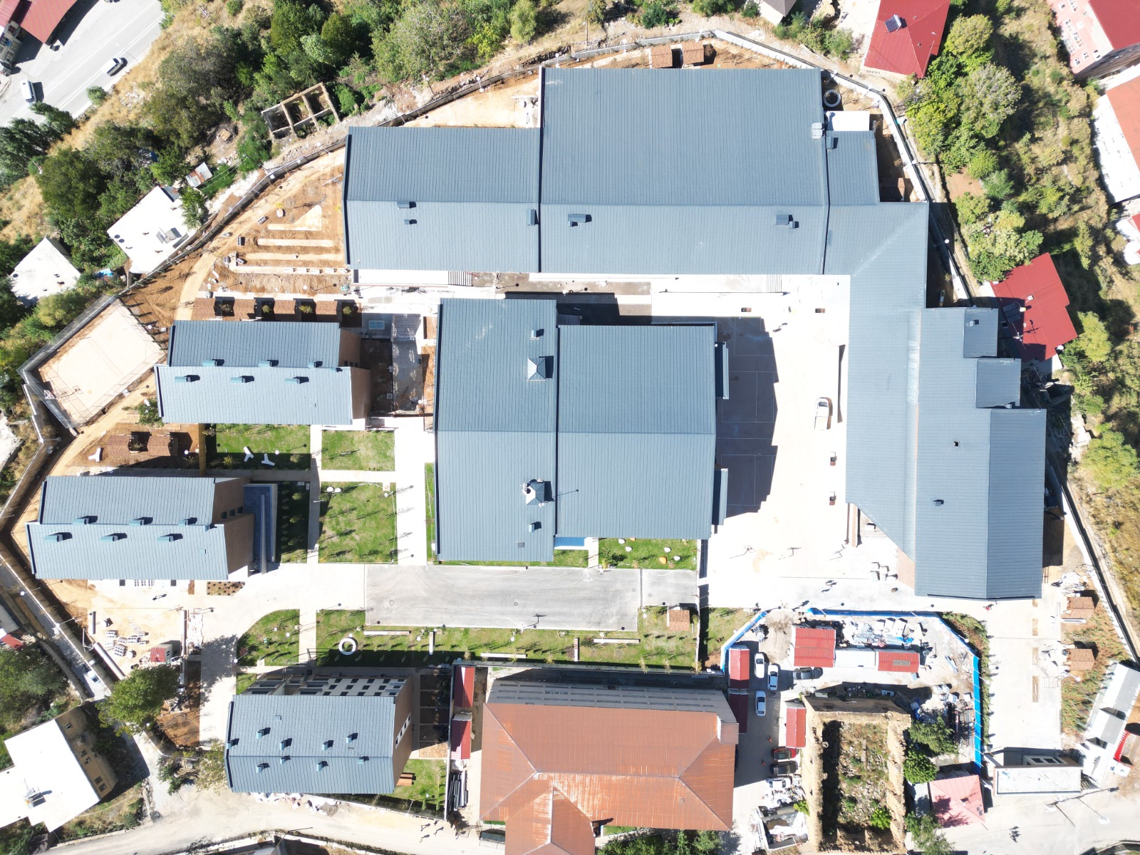 BİTLİS EREN FEN VE TEKNOLOJİ LİSESİ